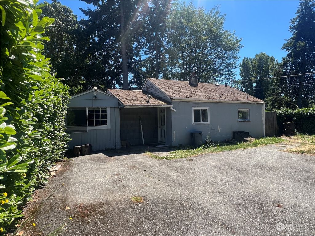 Photo of 11138 5th Avenue S, Seattle, WA 98168 (MLS # 2263050)