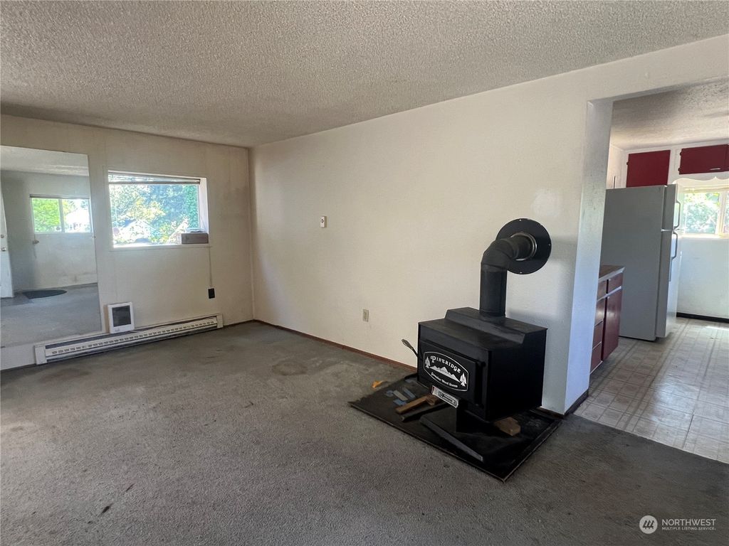 Photo of 11138 5th Avenue S, Seattle, WA 98168 (MLS # 2263050)