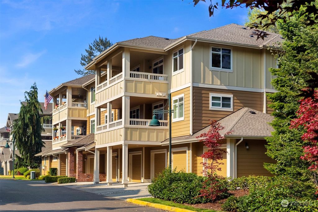 Photo of 23932 NE 115th Lane #303, Redmond, WA 98053 (MLS # 1997606)