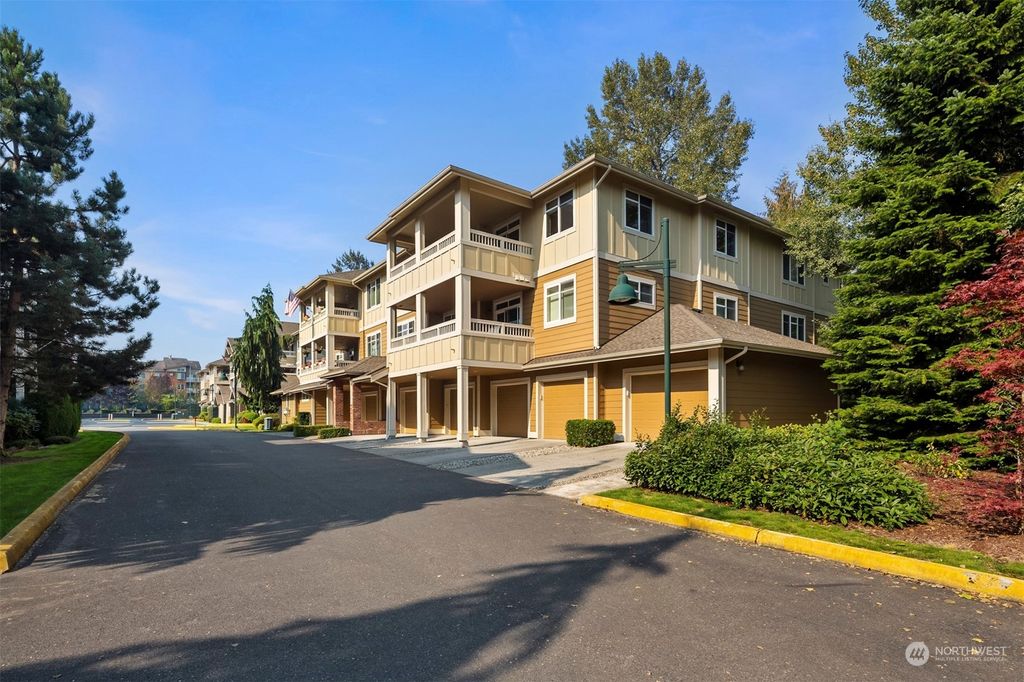 Photo of 23932 NE 115th Lane #303, Redmond, WA 98053 (MLS # 1997606)