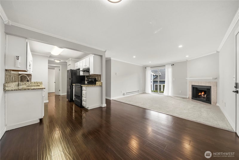 16817 Larch Way G104