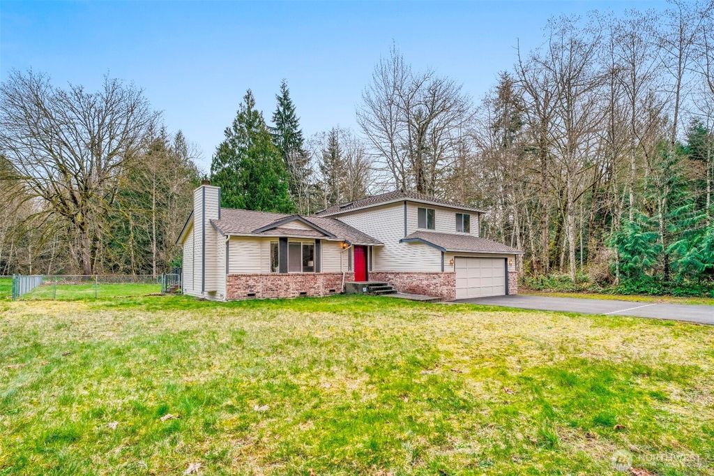 Photo of 6208 258th Avenue NE, Redmond, WA 98053 (MLS # 2497715)