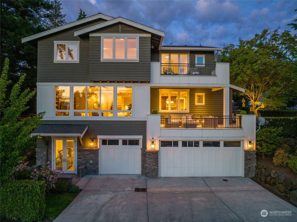 Photo of 6205 SE 27th Street, Mercer Island, WA 98040 (MLS # 2078071)