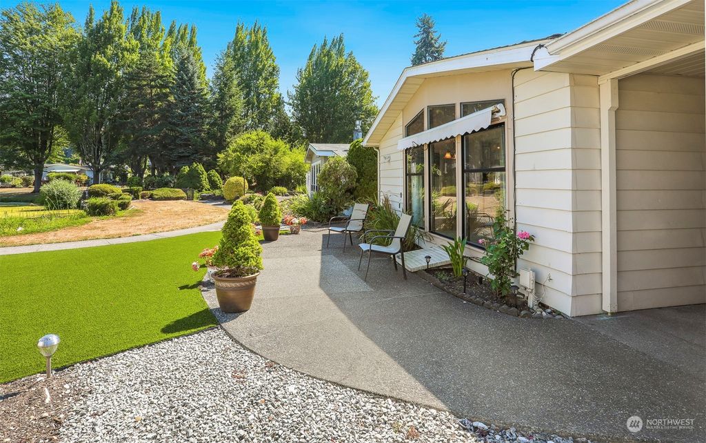 Photo of 23927 Lake Drive W, Bothell, WA 98021 (MLS # 2150753)