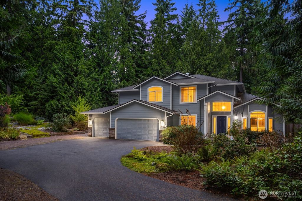 Photo of 20108 NE 168th Place, Woodinville, WA 98077 (MLS # 2385430)