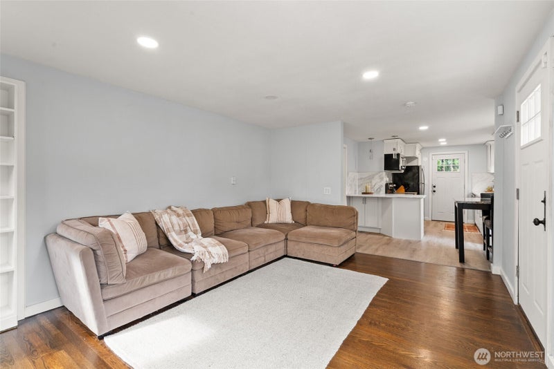 12015 69th Avenue S