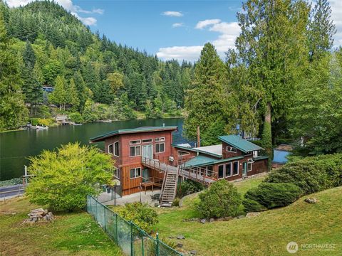 Photo of 961 W Lake Samish Drive, Bellingham, WA 98229 (MLS # 2423924)