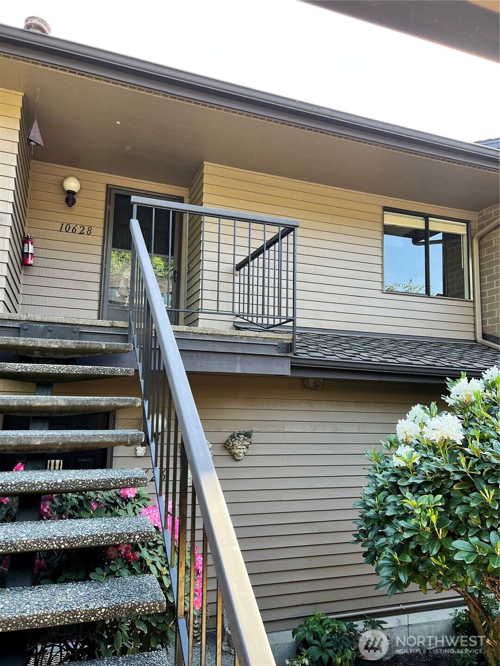 Photo of 10628 Glen Acres Dr S DR, Seattle, WA 98168 (MLS # 2522179)