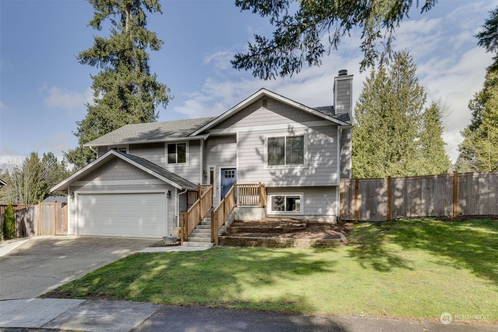 Photo of 16216 NE 107th Court, Redmond, WA 98052 (MLS # 2209742)