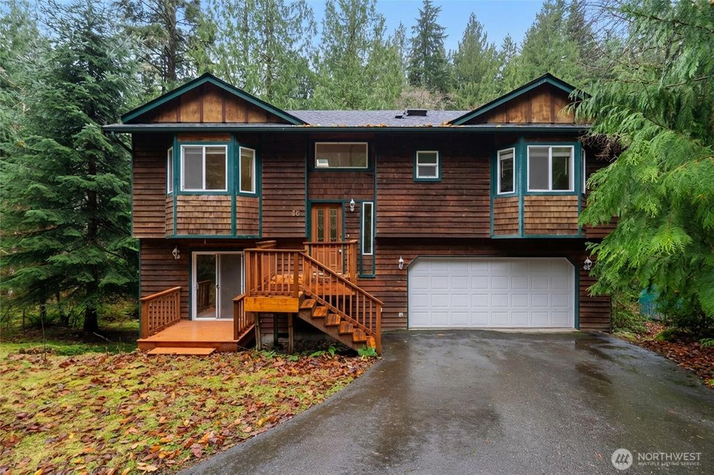 Photo of 36 Holly View Way, Bellingham, WA 98229 (MLS # 2461419)