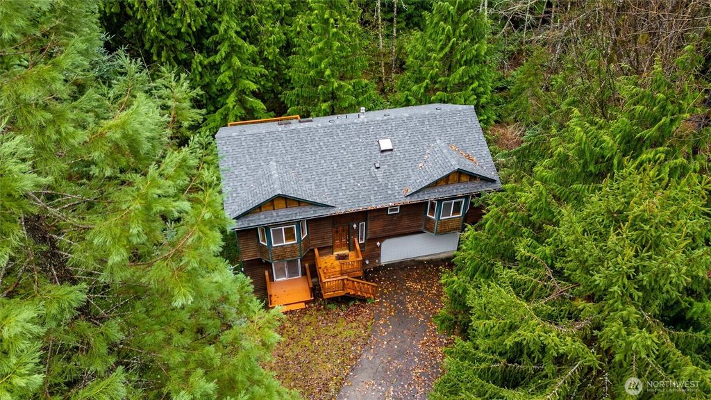 Photo of 36 Holly View Way, Bellingham, WA 98229 (MLS # 2461419)