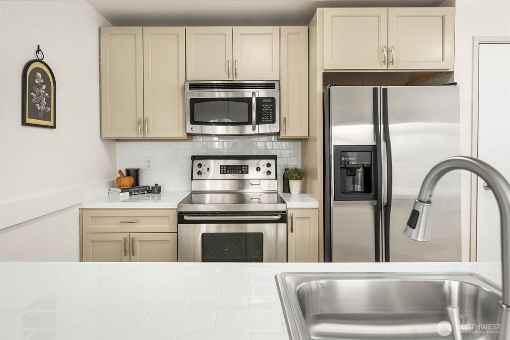 Photo of 275 W Roy Street #414, Seattle, WA 98119 (MLS # 2365385)