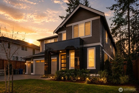 Photo of 6563 SE 8th Place, Renton, WA 98059 (MLS # 2577028)