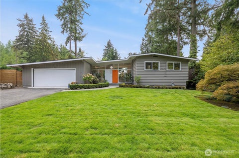 Photo of 9125 NE 21st Place, Clyde Hill, WA 98004 (MLS # 2557852)