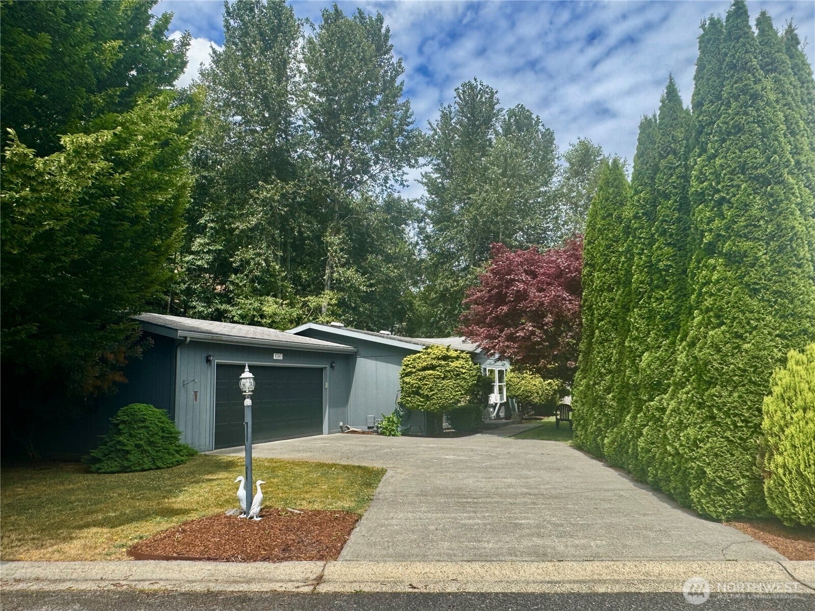 1093 Todd Place 23