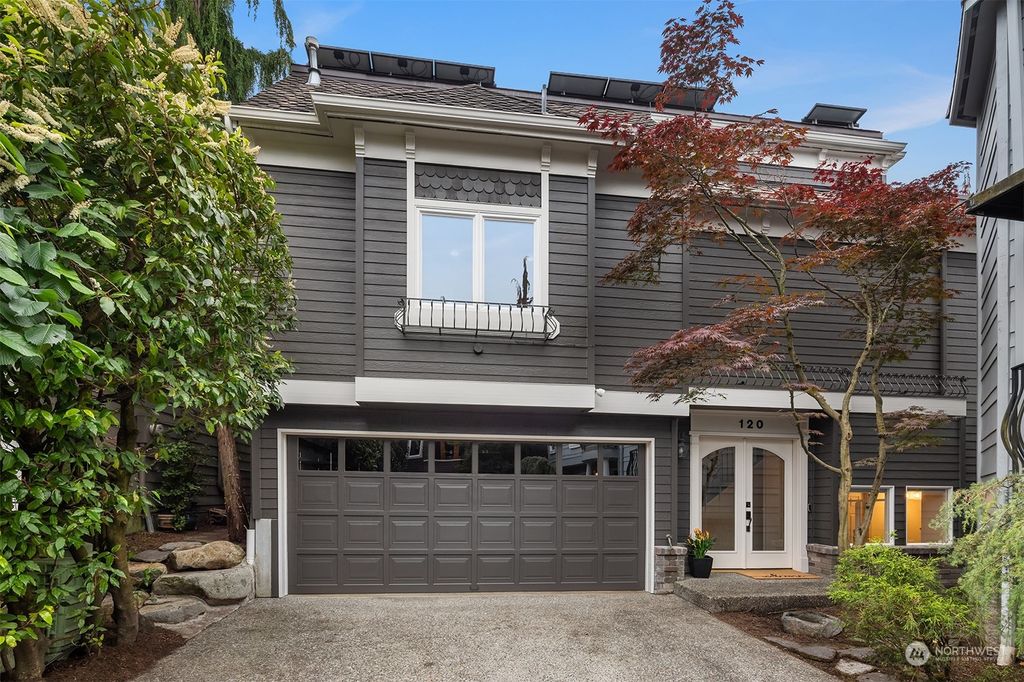 Photo of 120 6th Court, Kirkland, WA 98033 (MLS # 2253974)