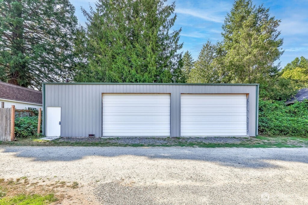 Photo of 111 E 6th Street, North Bend, WA 98045 (MLS # 2570831)
