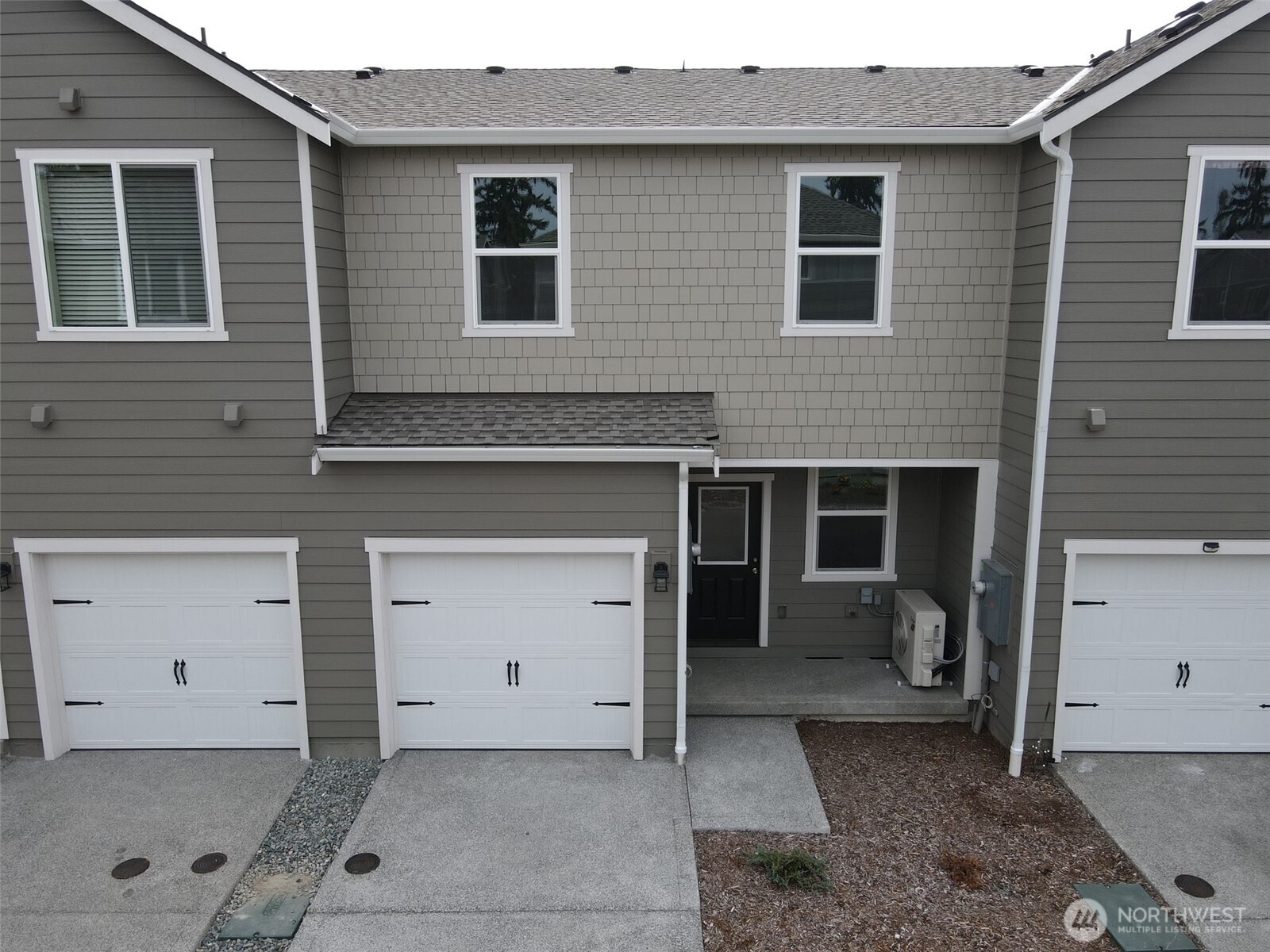 1215 E 53rd Street