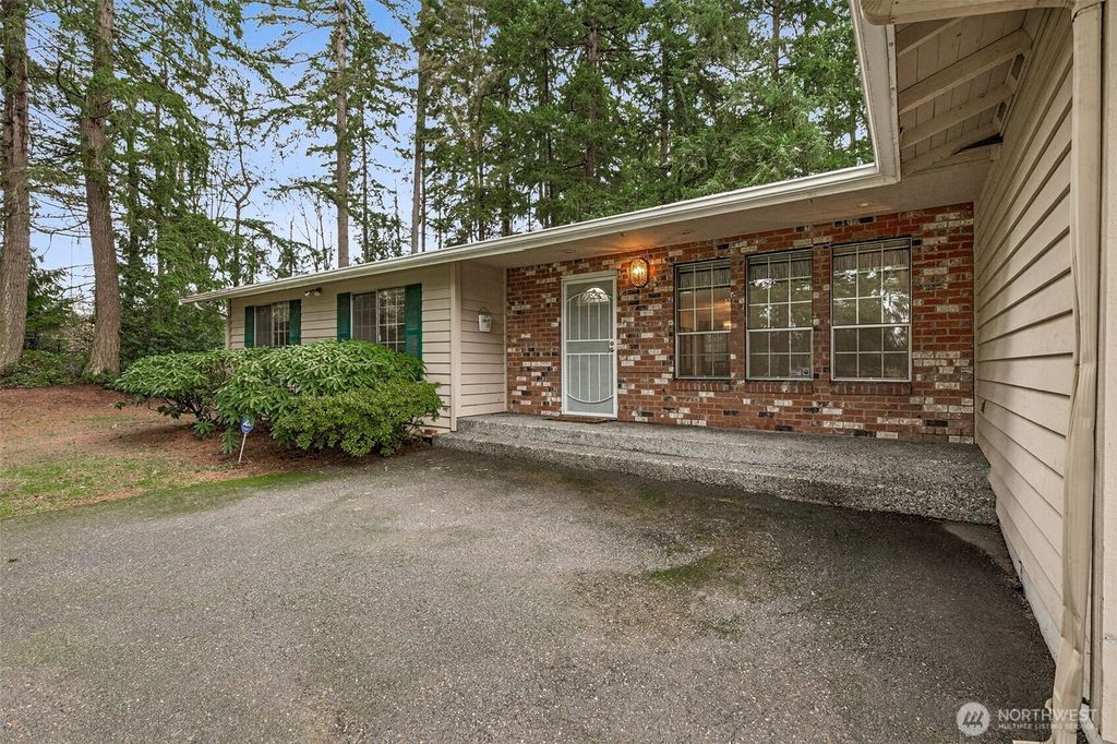 Photo of 36404 12th Place S, Federal Way, WA 98003 (MLS # 2478881)