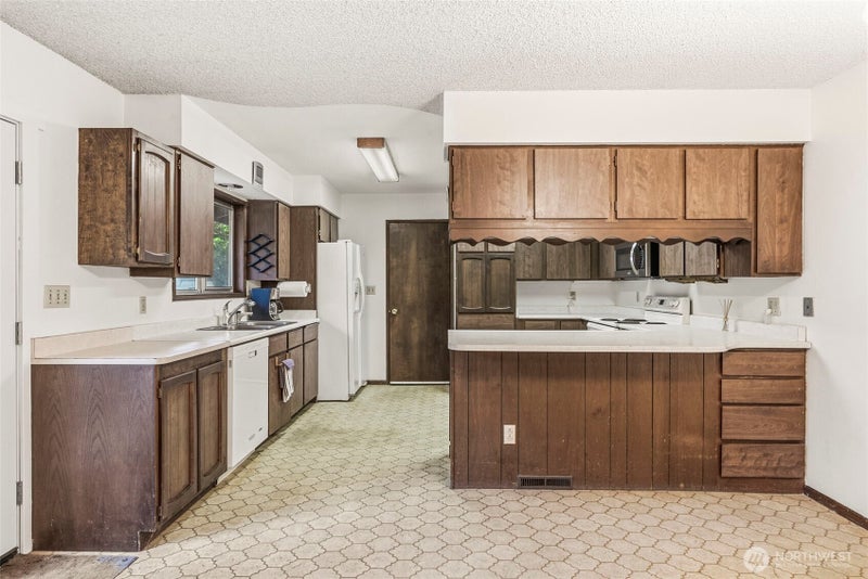 302 Cowlitz Drive