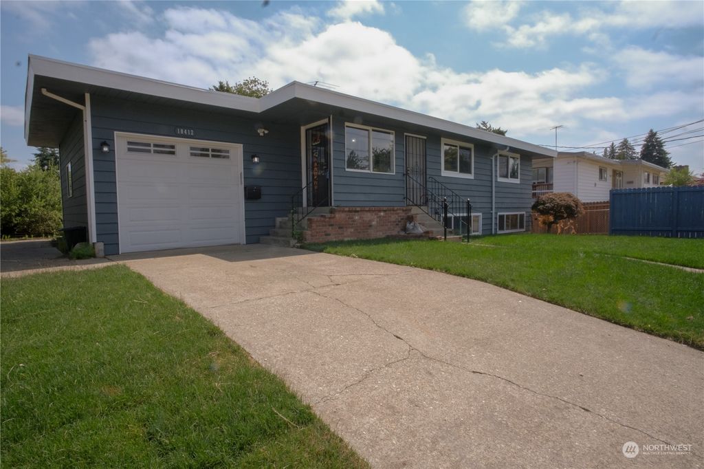 Photo of 10412 59th Avenue S, Seattle, WA 98178 (MLS # 2132227)