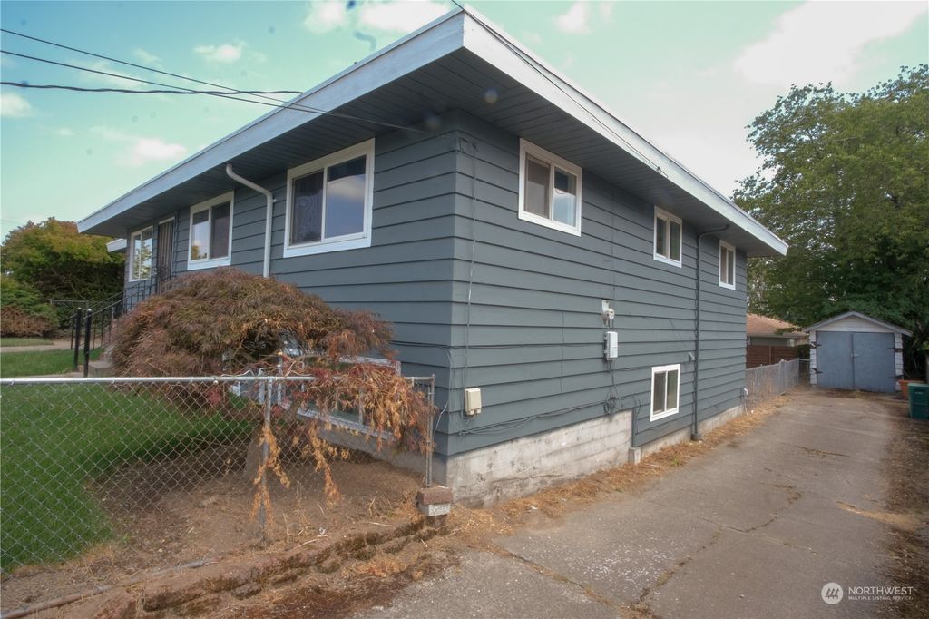 Photo of 10412 59th Avenue S, Seattle, WA 98178 (MLS # 2132227)