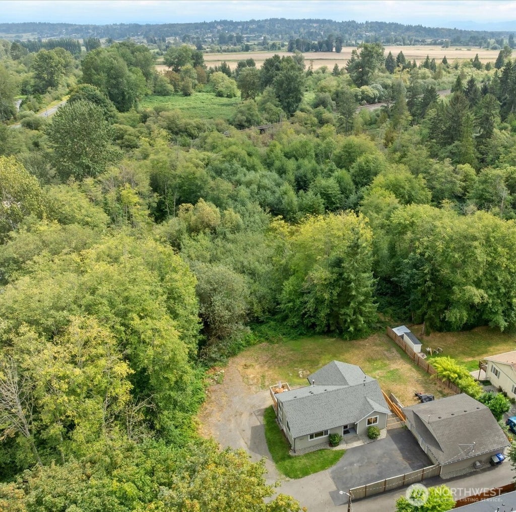 Photo of 2404 Ravenna Street, Everett, WA 98203 (MLS # 2579658)
