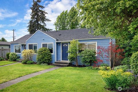 Photo of 2517 - 2519 E Pike Street, Seattle, WA 98122 (MLS # 2509267)