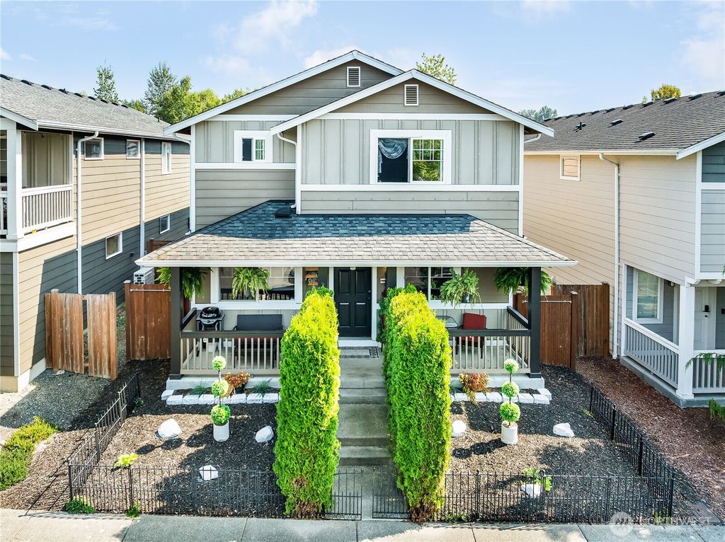 Photo of 14559 47th Avenue NE, Marysville, WA 98271 (MLS # 2429852)