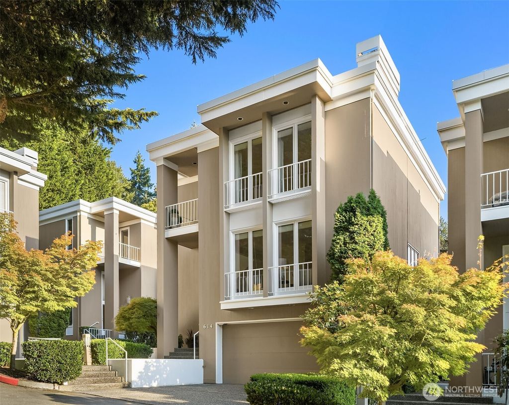 Photo of 614 Bellevue Way SE #C1, Bellevue, WA 98004 (MLS # 2426374)
