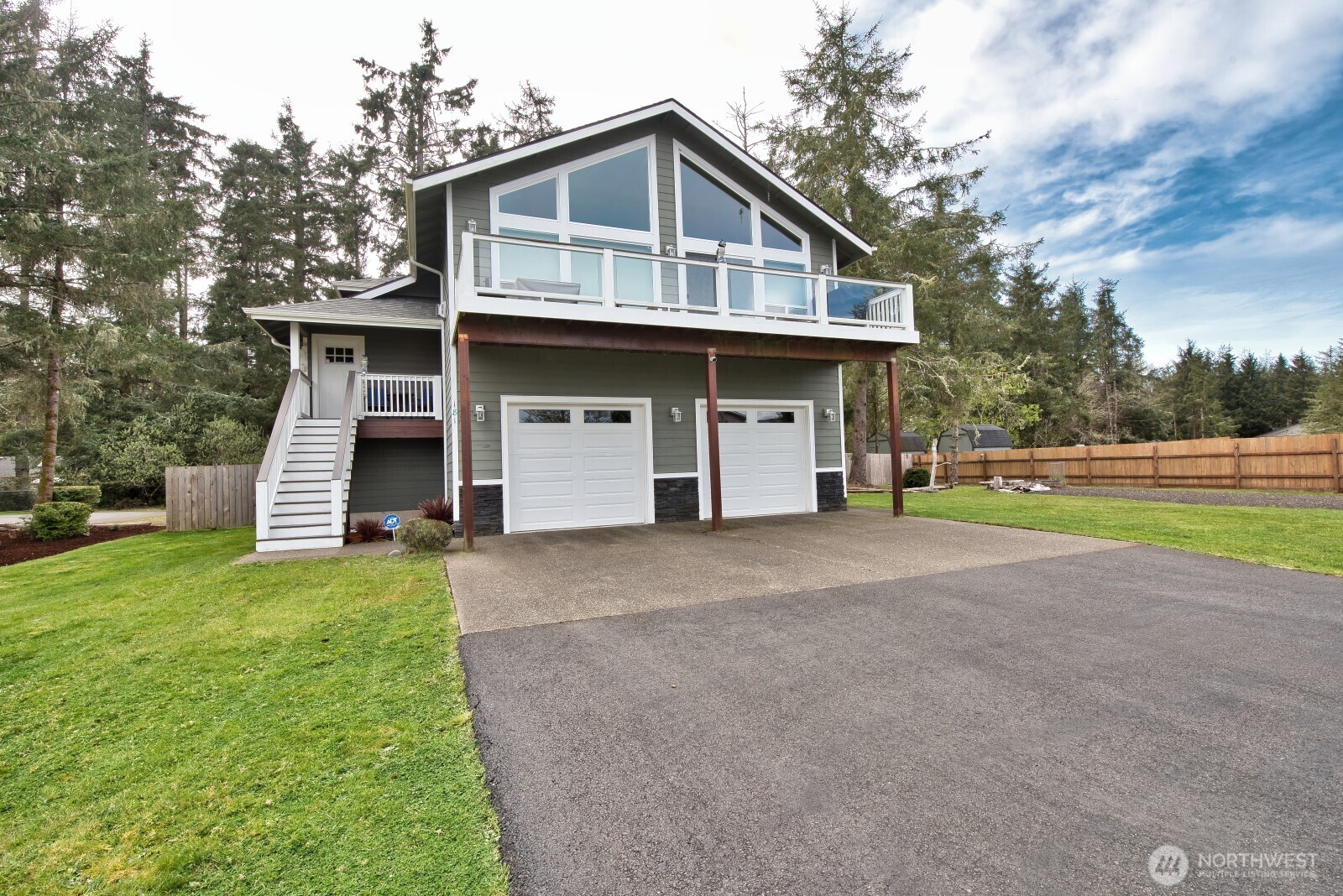 181 Sunrise Avenue SE