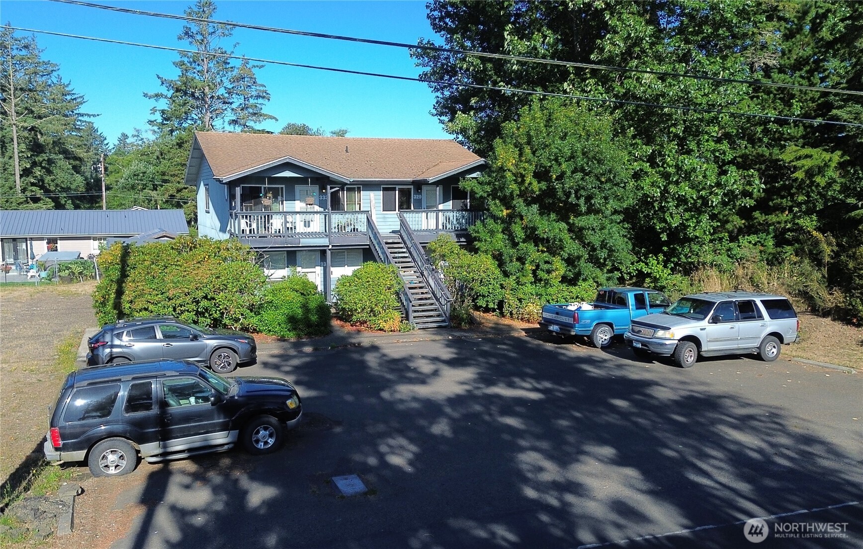 327 S Forrest