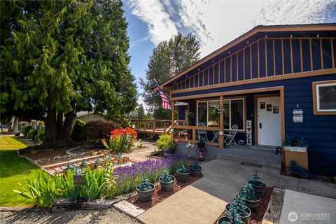 Photo of 241 9th Street, Blaine, WA 98230 (MLS # 2376238)