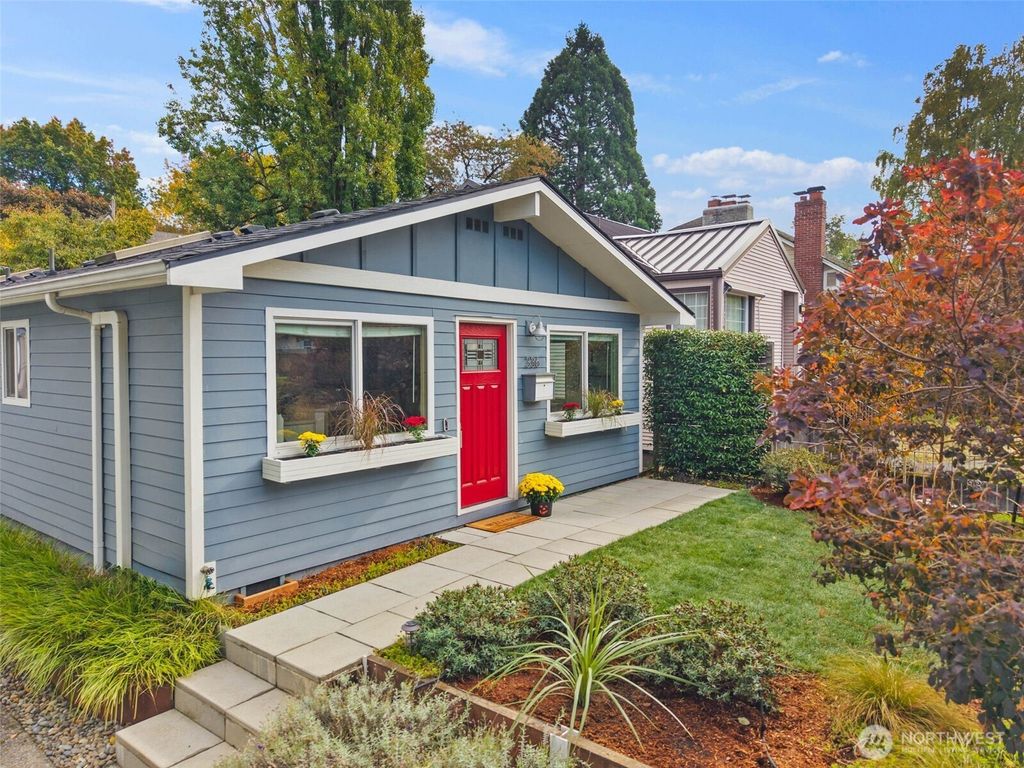 Photo of 336 27th Avenue, Seattle, WA 98122 (MLS # 2447436)