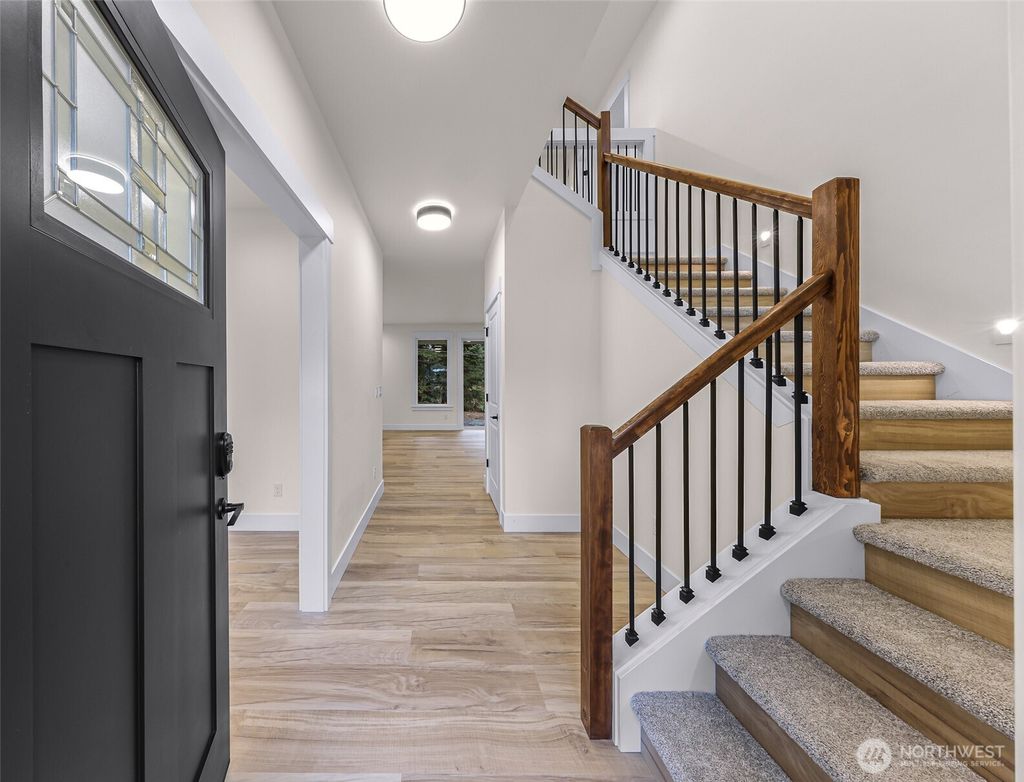 Photo of 511 W 2nd Street, Cle Elum, WA 98922 (MLS # 2468464)