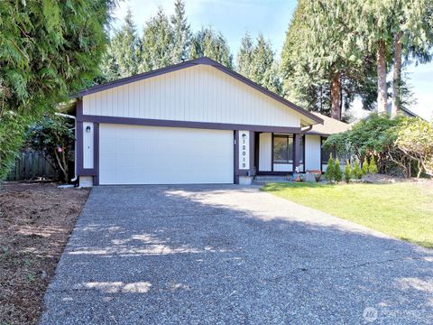 Photo of 12015 NE 161st Street, Bothell, WA 98011 (MLS # 2526087)