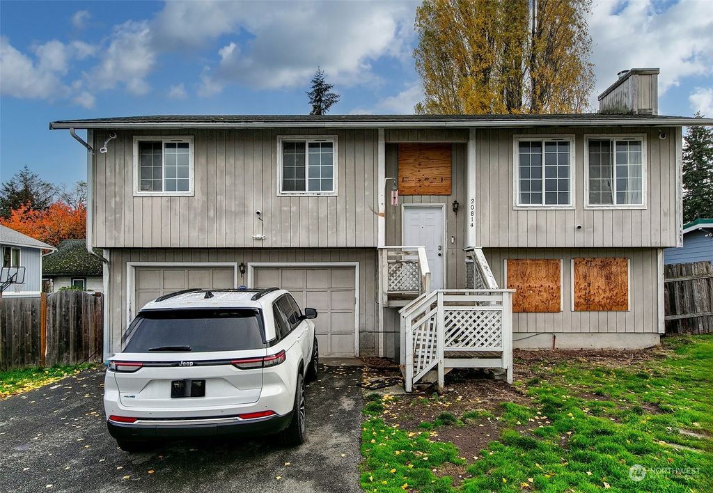 Photo of 20814 24th Avenue S, SeaTac, WA 98198 (MLS # 2310544)