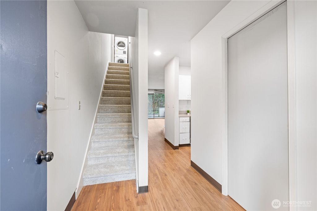 Photo of 17001 Inglewood Road NE #M210, Kenmore, WA 98028 (MLS # 2466296)