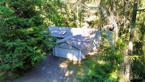 A home in Anderson Island