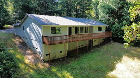 A home in Anderson Island