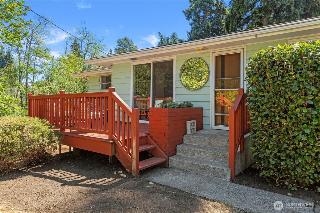 Photo of 20319 28th Avenue W, Lynnwood, WA 98036 (MLS # 2419995)