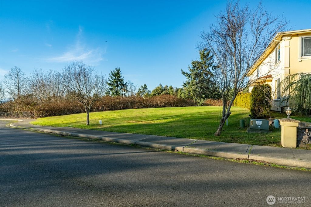 Photo of 2809 44th Street Ct NE, Tacoma, WA 98422 (MLS # 2470917)