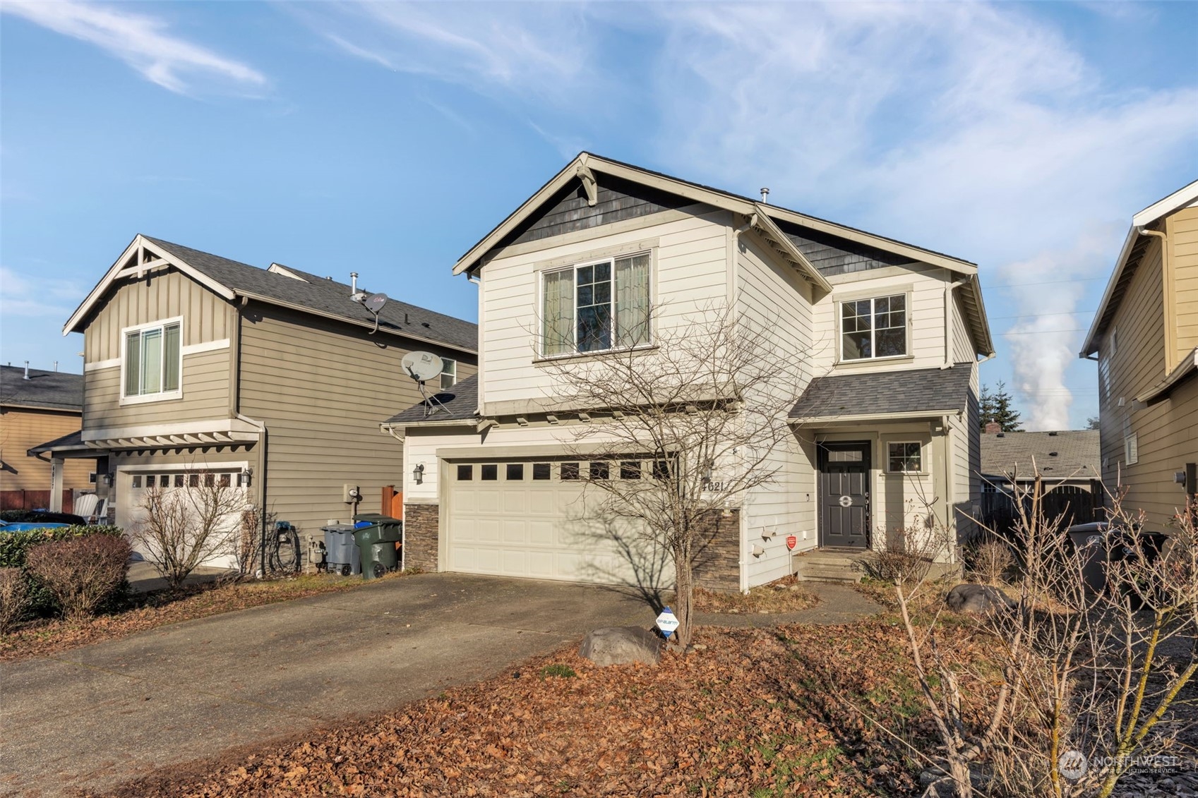 Spanaway, Washington 98387, United States, 4 Bedrooms Bedrooms, ,3 BathroomsBathrooms,Residential,Pending,11900