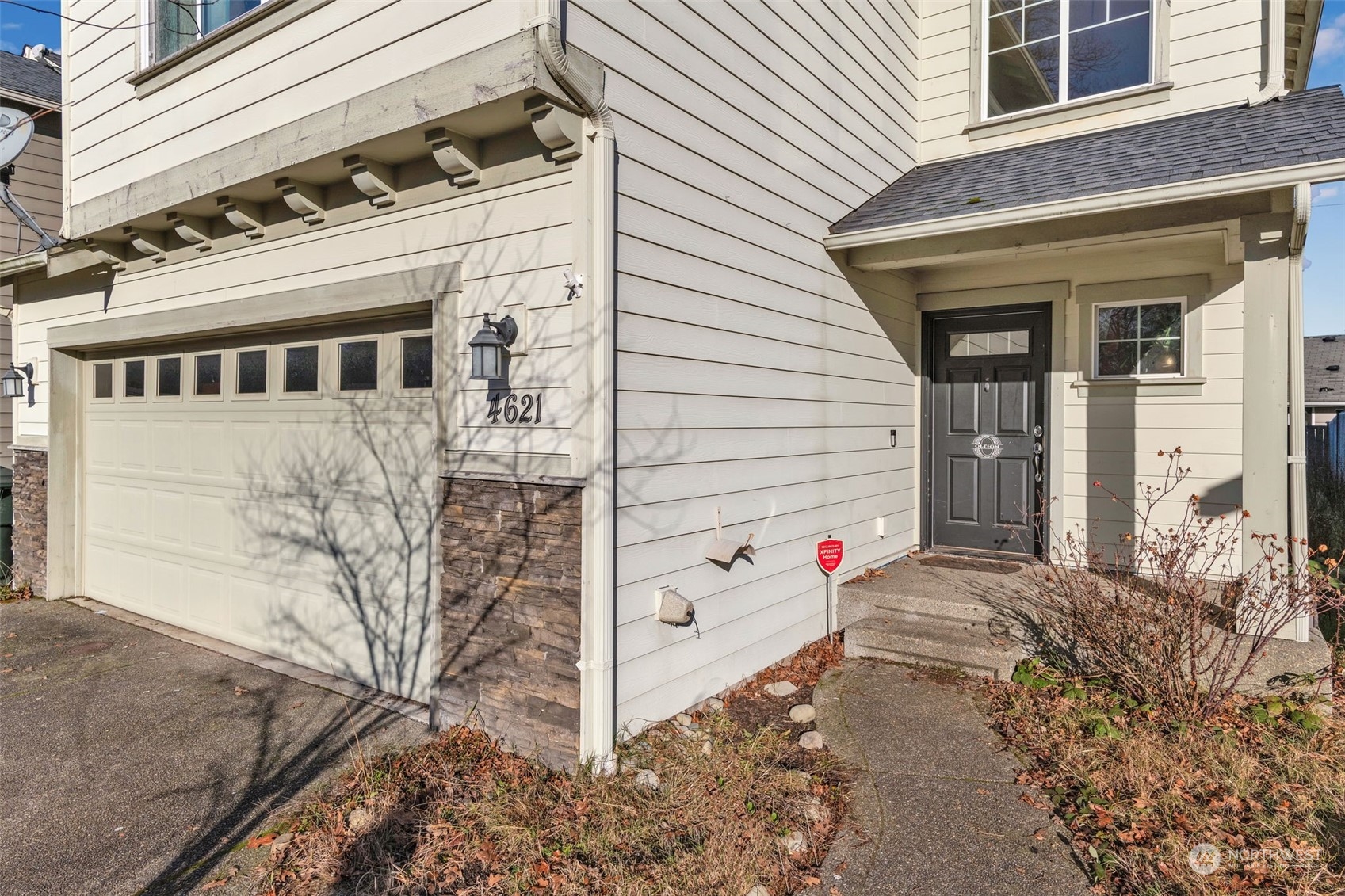 Spanaway, Washington 98387, United States, 4 Bedrooms Bedrooms, ,3 BathroomsBathrooms,Residential,Pending,11900