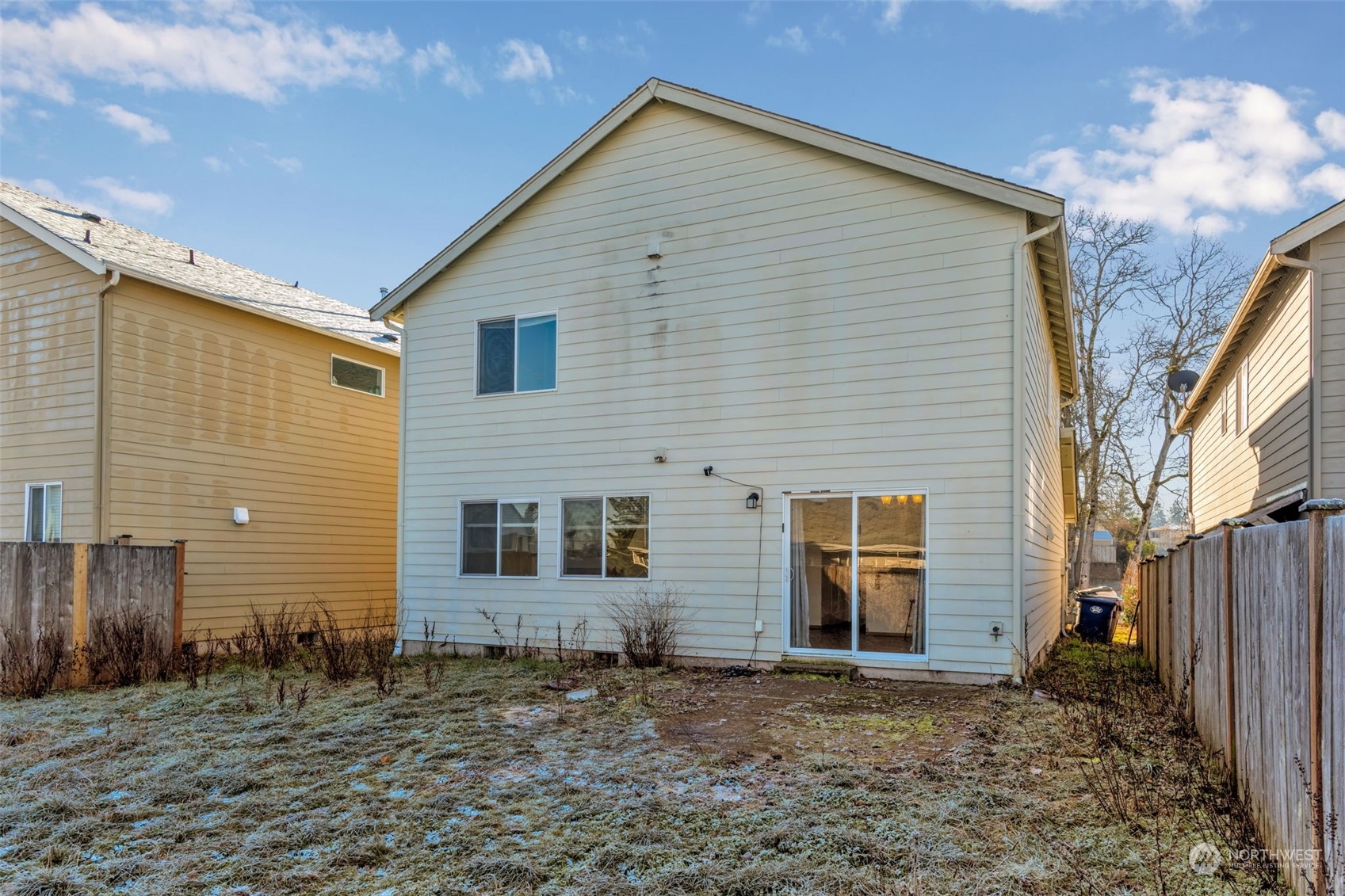 Spanaway, Washington 98387, United States, 4 Bedrooms Bedrooms, ,3 BathroomsBathrooms,Residential,Pending,11900