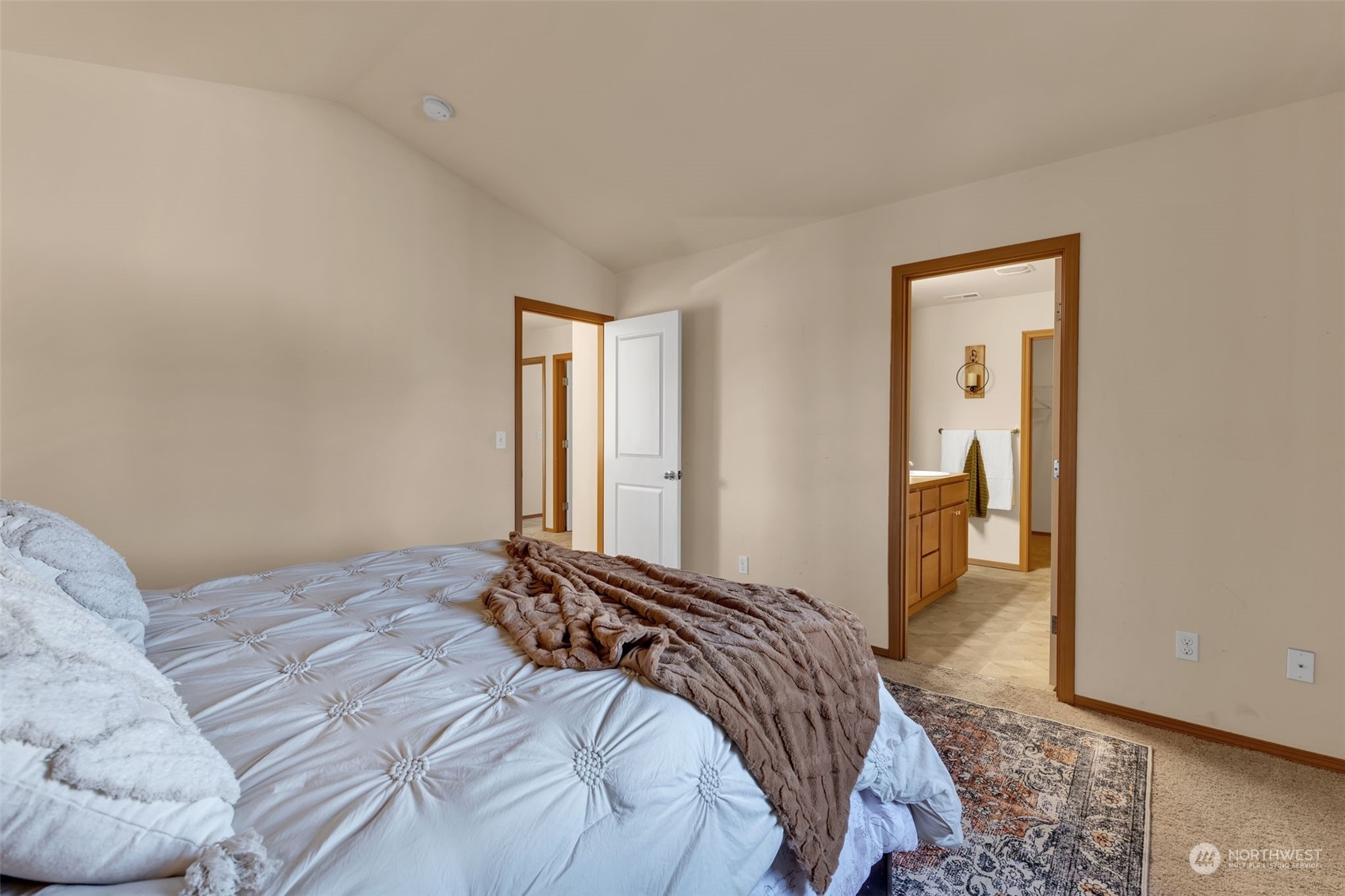 Spanaway, Washington 98387, United States, 4 Bedrooms Bedrooms, ,3 BathroomsBathrooms,Residential,Pending,11900