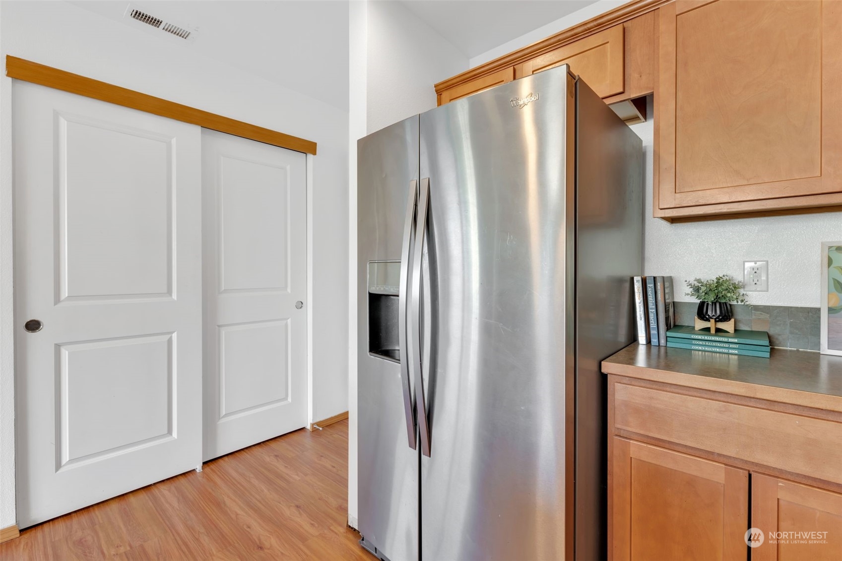 Spanaway, Washington 98387, United States, 4 Bedrooms Bedrooms, ,3 BathroomsBathrooms,Residential,Pending,11900