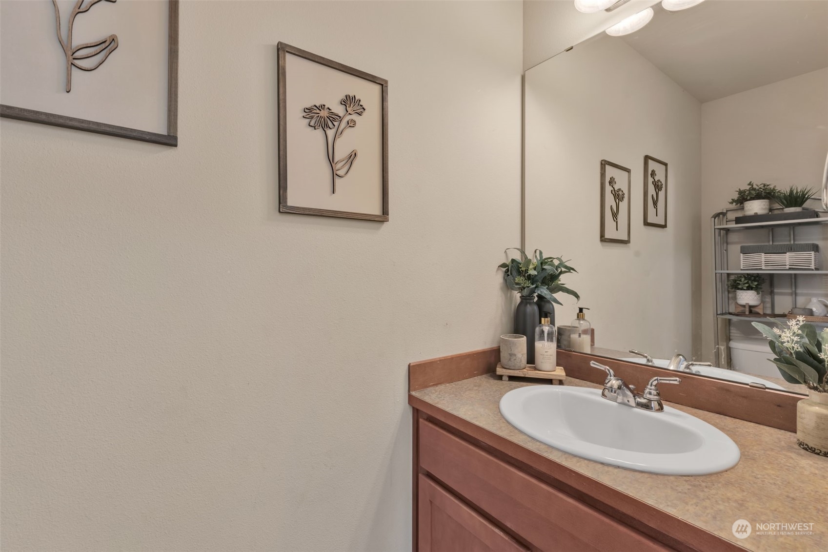 Spanaway, Washington 98387, United States, 4 Bedrooms Bedrooms, ,3 BathroomsBathrooms,Residential,Pending,11900