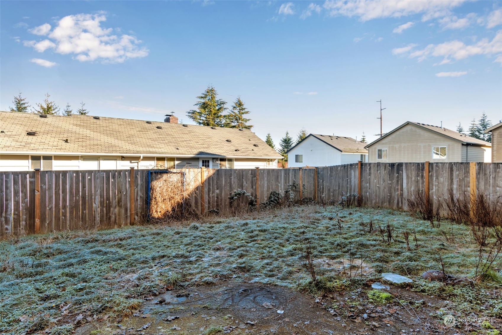 Spanaway, Washington 98387, United States, 4 Bedrooms Bedrooms, ,3 BathroomsBathrooms,Residential,Pending,11900