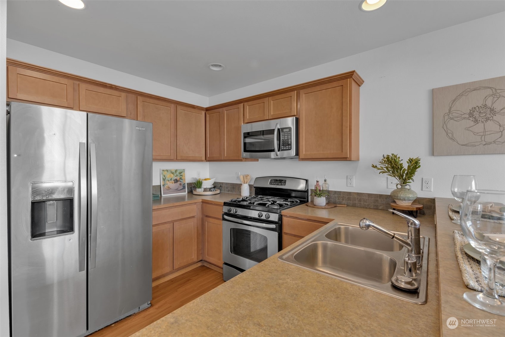 Spanaway, Washington 98387, United States, 4 Bedrooms Bedrooms, ,3 BathroomsBathrooms,Residential,Pending,11900